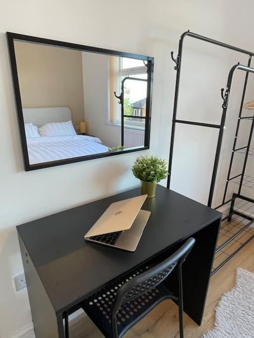 Whole House Modern Two Bedroom In Newcastle - Free Parking Luaran gambar