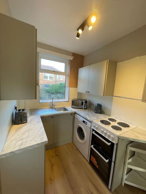 Whole House Modern Two Bedroom In Newcastle - Free Parking Luaran gambar